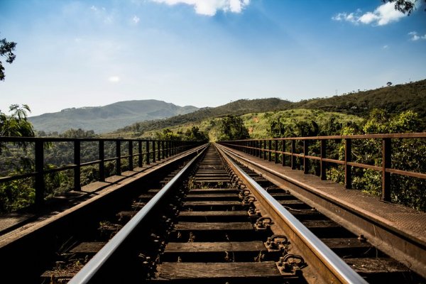 Audiência pública discute transporte ferroviário